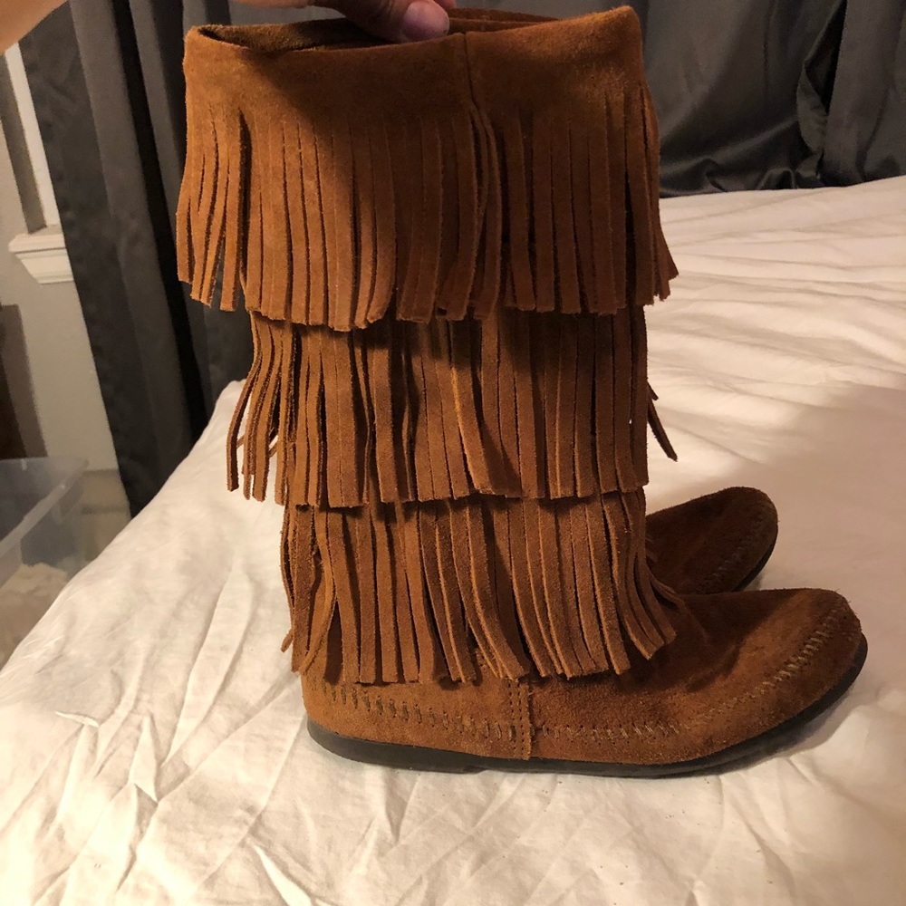 Moccasin boots